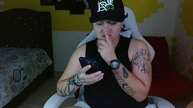 isabeautyx19 online show from 03/25/26, 05:07