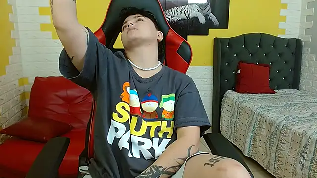 isabeautyx19 online show from 11/29/25, 02:01