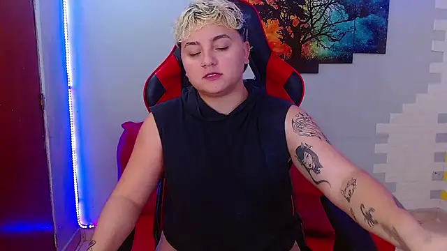 isabeautyx19 online show from 03/20/25, 02:51