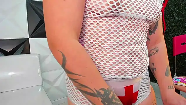 isabeautyx19 online show from 06/06/26, 02:11