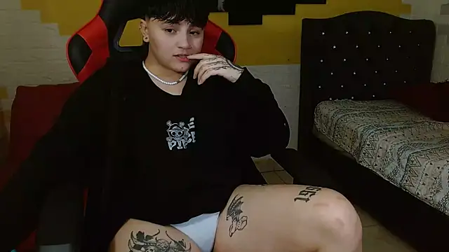 isabeautyx19 online show from 12/04/25, 04:22