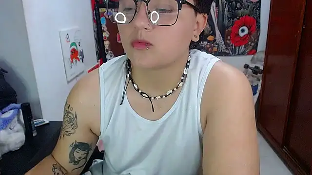 isabeautyx19 online show from 05/10/26, 05:00