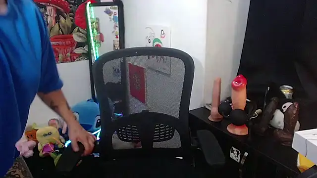 isabeautyx19 online show from 06/21/26, 02:39