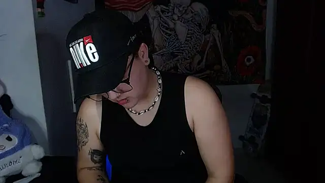 isabeautyx19 online show from 05/11/26, 01:51