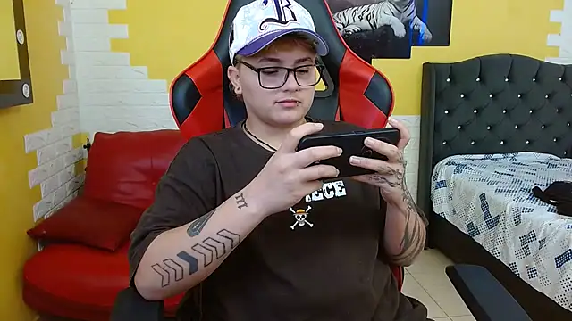 isabeautyx19 online show from 09/09/25, 02:10