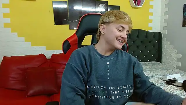 isabeautyx19 online show from 10/02/25, 02:04