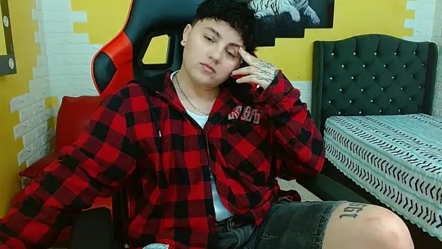 isabeautyx19 online show from 11/08/25, 02:15