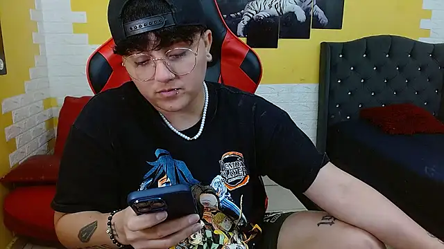 isabeautyx19 online show from 01/15/26, 04:16