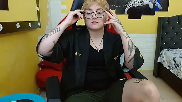 isabeautyx19 online show from 09/10/25, 02:21