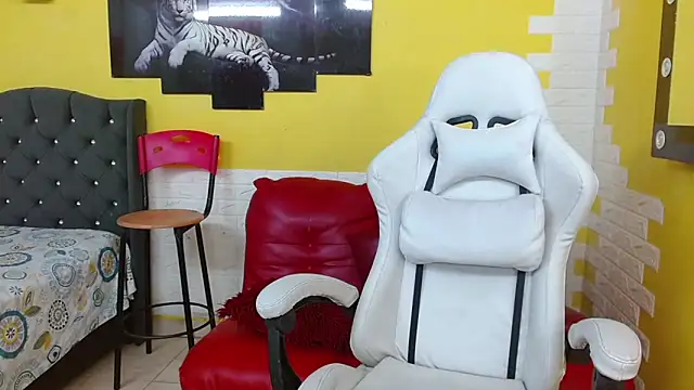 isabeautyx19 online show from 04/04/26, 01:45