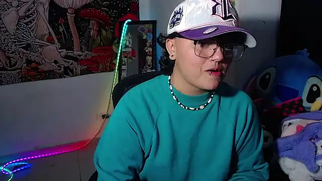 isabeautyx19 online show from 07/19/26, 03:04