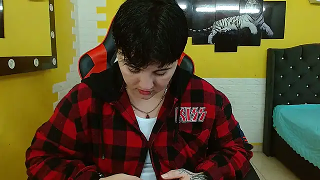 isabeautyx19 online show from 11/12/25, 03:10