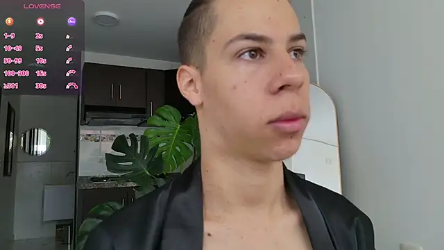 grey   27 online show from 10/04/25, 12:07