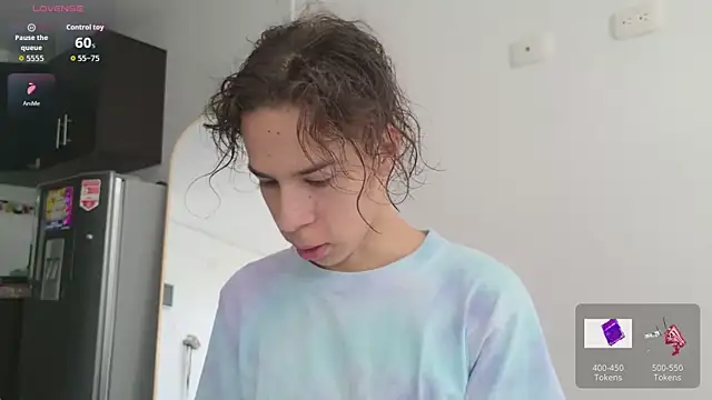 Snapshot of grey___27 chatting on 03/29/26, 11:56 grey 27 online show from 03/29/26, 11:56