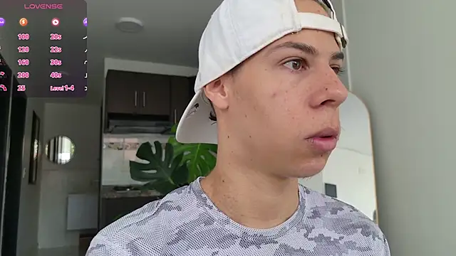 grey   27 online show from 10/03/25, 12:06