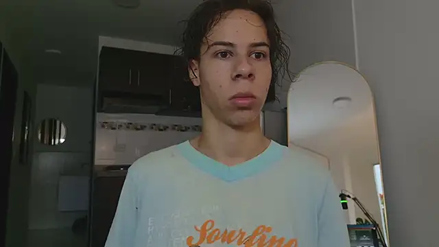 Snapshot of grey___27 chatting on 04/15/26, 11:27 grey 27 online show from 04/15/26, 11:27