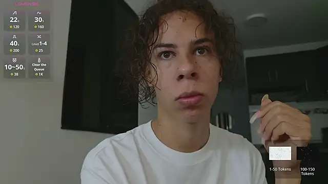 Snapshot of grey___27 chatting on 04/01/26, 11:33 grey 27 online show from 04/01/26, 11:33