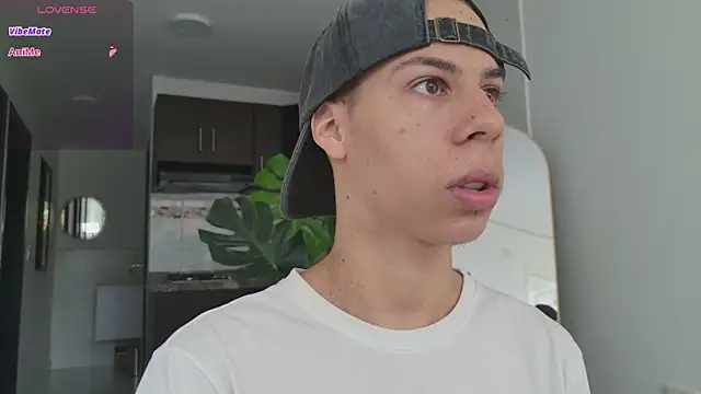 grey   27 online show from 10/02/25, 12:19