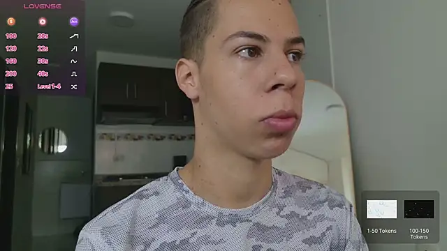 Snapshot of grey___27 chatting on 02/16/26, 11:31 grey 27 online show from 02/16/26, 11:31