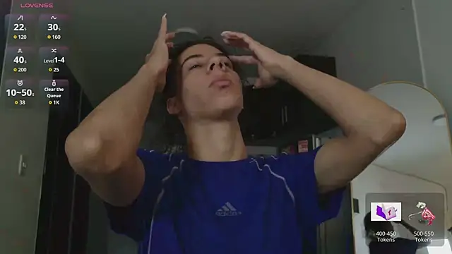 Snapshot of grey___27 chatting on 03/27/26, 11:33 grey 27 online show from 03/27/26, 11:33