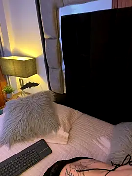 Bonnie vega online show from 10/29/25, 08:19