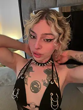 Bonnie vega online show from 12/18/25, 08:45