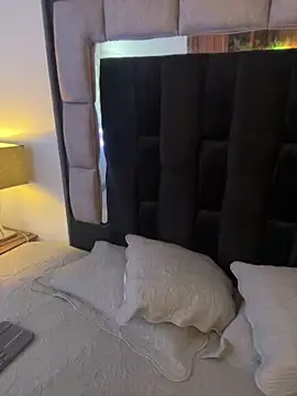 Bonnie vega online show from 09/10/25, 09:25