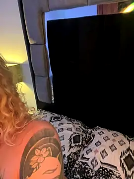 Bonnie vega online show from 10/26/25, 10:10