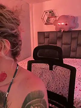 Snapshot of Bonnie_vega chatting on 02/25/26, 10:09 Bonnie vega online show from 02/25/26, 10:09