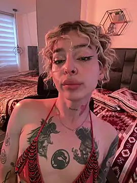 Snapshot of Bonnie_vega chatting on 04/12/26, 09:40 Bonnie vega online show from 04/12/26, 09:40