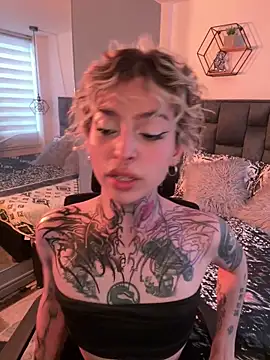 Snapshot of Bonnie_vega chatting on 04/14/26, 08:58 Bonnie vega online show from 04/14/26, 08:58