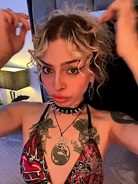 Bonnie vega online show from 11/02/25, 08:25