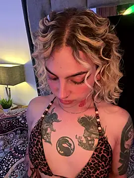 Snapshot of Bonnie_vega chatting on 01/10/26, 08:37 Bonnie vega online show from 01/10/26, 08:37