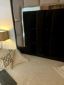 Bonnie vega online show from 11/25/25, 08:42