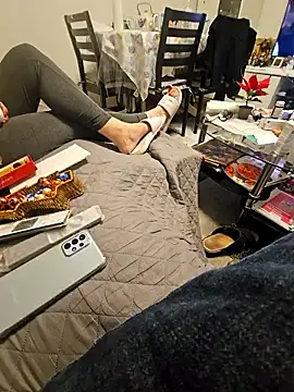 mia69x online show from 01/08/26, 08:37