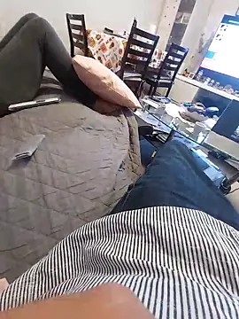 mia69x online show from 10/17/25, 07:59