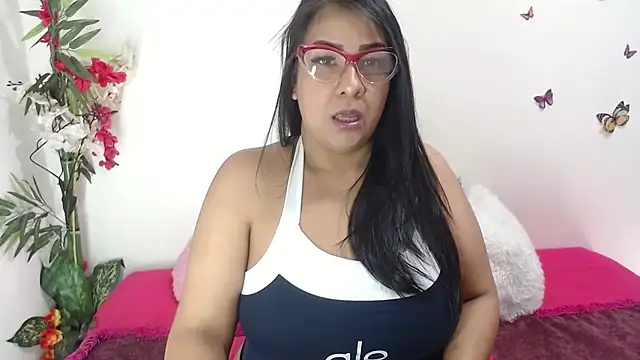 Snapshot of Janeth_Sweet chatting on 10/16/25, 04:48 Janeth Sweet online show from 10/16/25, 04:48
