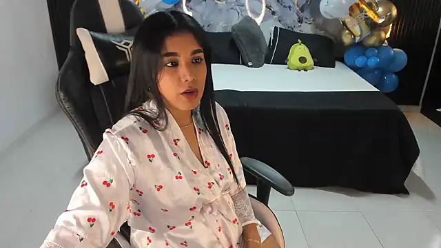 Ivy 16 online show from 09/27/25, 02:01