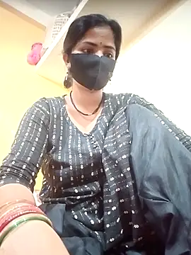 Snapshot of Mamta_Chaterjee chatting on 10/16/25, 01:58 Mamta Chaterjee online show from 10/16/25, 01:58