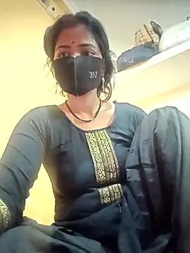 Snapshot of Mamta_Chaterjee chatting on 03/06/25, 03:24 Mamta Chaterjee online show from 03/06/25, 03:24