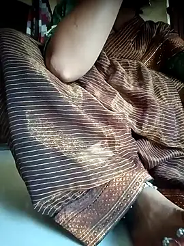 Snapshot of Mamta_Chaterjee chatting on 09/20/25, 01:43 Mamta Chaterjee online show from 09/20/25, 01:43