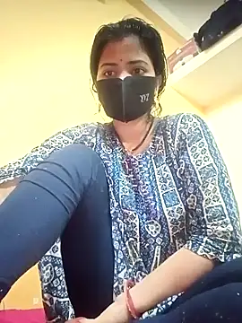 Snapshot of Mamta_Chaterjee chatting on 03/19/25, 02:59 Mamta Chaterjee online show from 03/19/25, 02:59