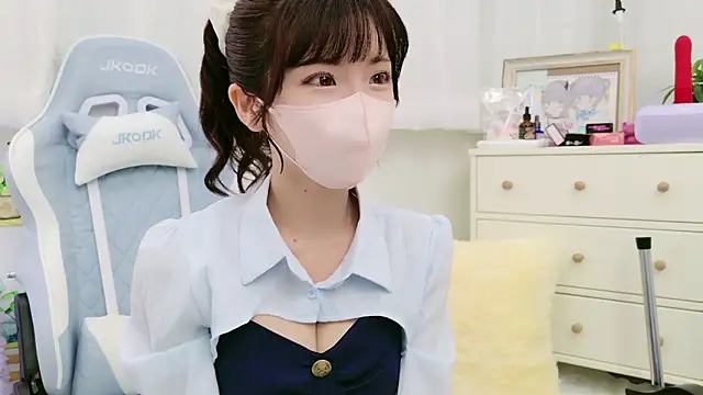 -minami- online show from 09/27/25, 12:11