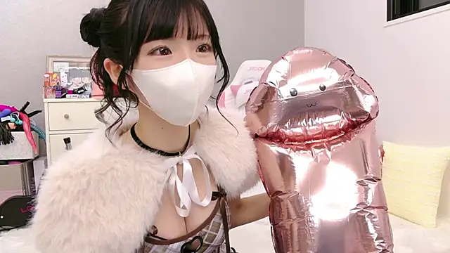 -minami- online show from 04/12/26, 12:08