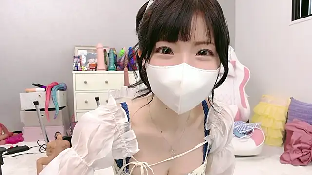 Snapshot of -minami- chatting on 06/06/26, 03:12 -minami- online show from 06/06/26, 03:12