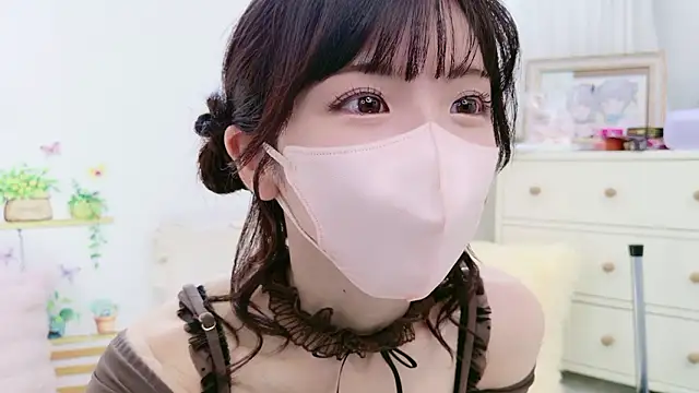 -minami- online show from 10/12/25, 03:30