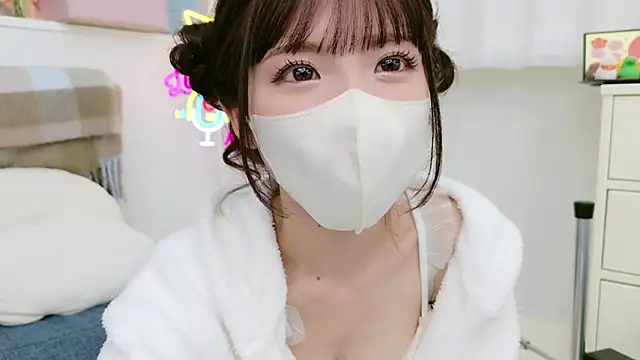 -minami- online show from 01/10/25, 05:13