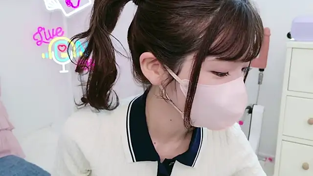 -minami- online show from 03/20/25, 03:45