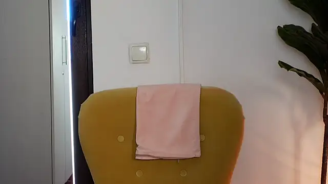 NinaCrystal1 online show from 03/07/26, 10:21