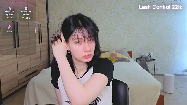 JulisSweet online show from 04/06/26, 06:36